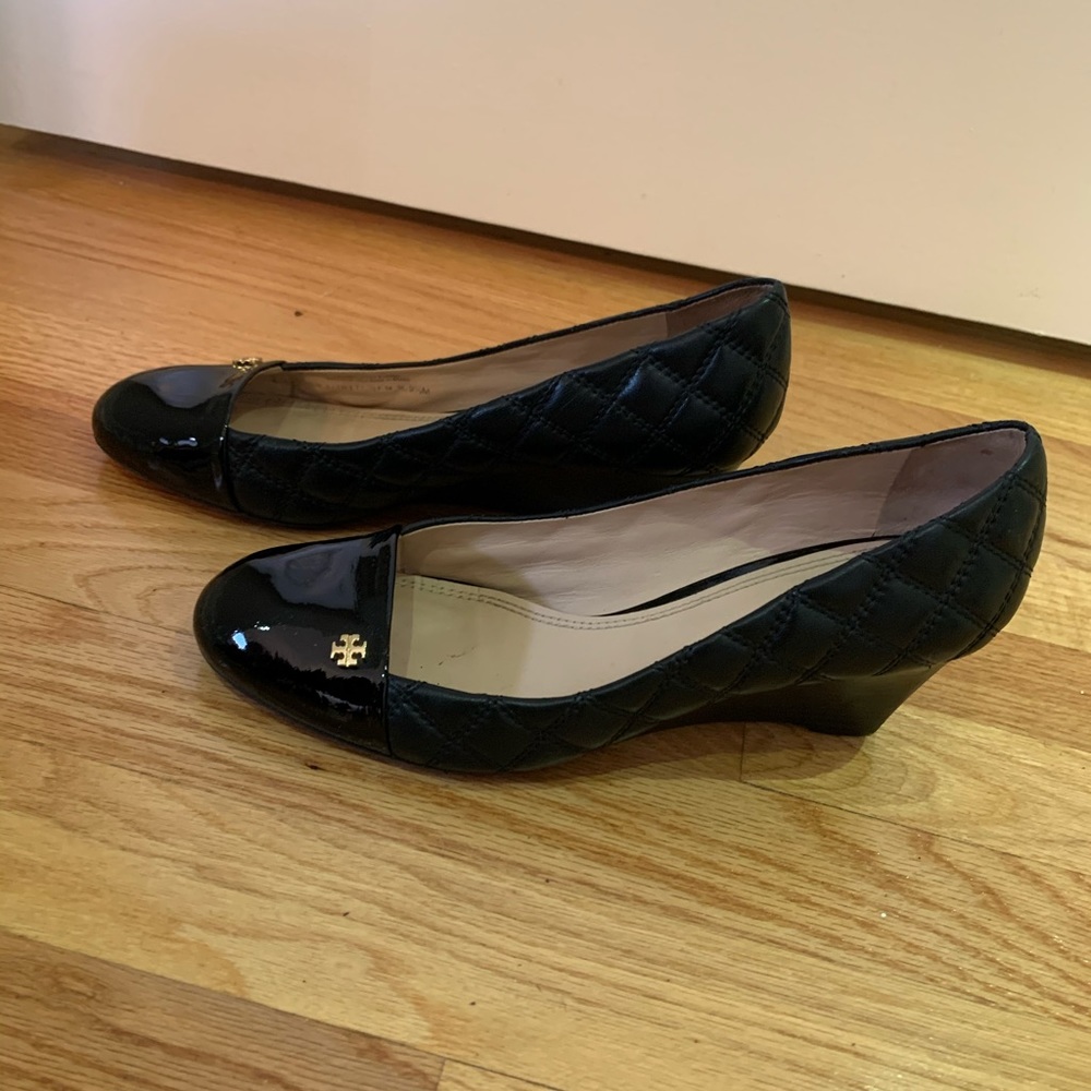Tory Burch Quilted Claremont Wedge Pumps 9.5
